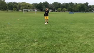 Zig Zag Dribbling Outside  